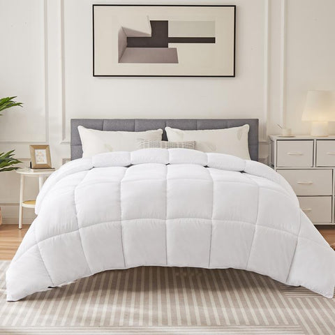 Super Soft Fluffy Fiber Fill, Lightweight and Warm, All Seasons White, Breathable Fabrics, Queen/King Size Bedding